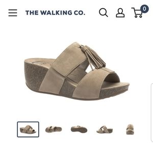Abeo Uplift Wedge Sandals in Khaki